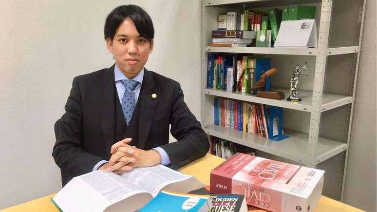 Renan Eiji é o primeiro brasileiro a obter uma licença para advogar no Japão