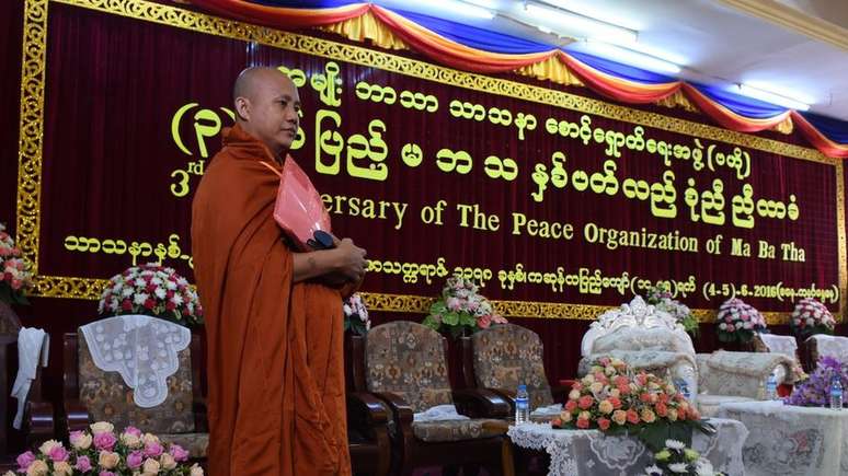 Devido à liderança carismática de Wirathu, o movimento Ma Ba Tha rapidamente se tornou muito popular no país