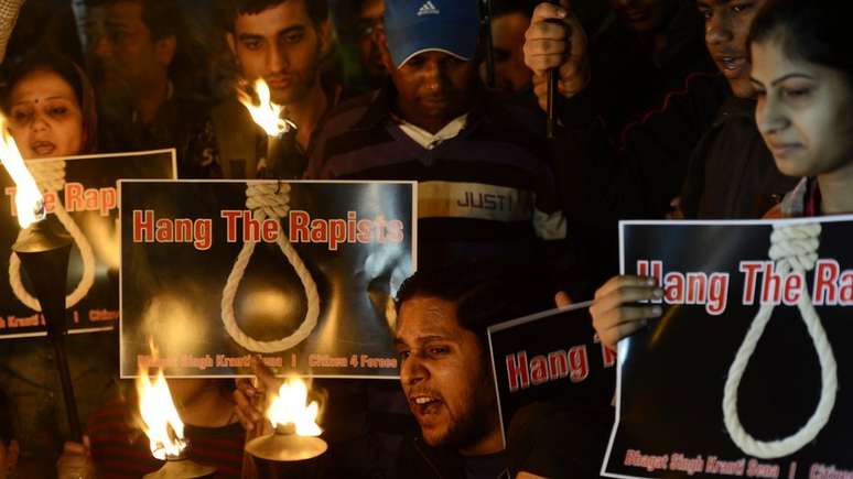 Casos de estupro coletivo h&aacute; anos geram protestos na &Iacute;ndia