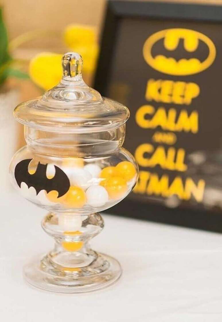 40. Pequenos detalhes podem fazer toda a diferença na festa infantil do Batman – Foto: Pinosy