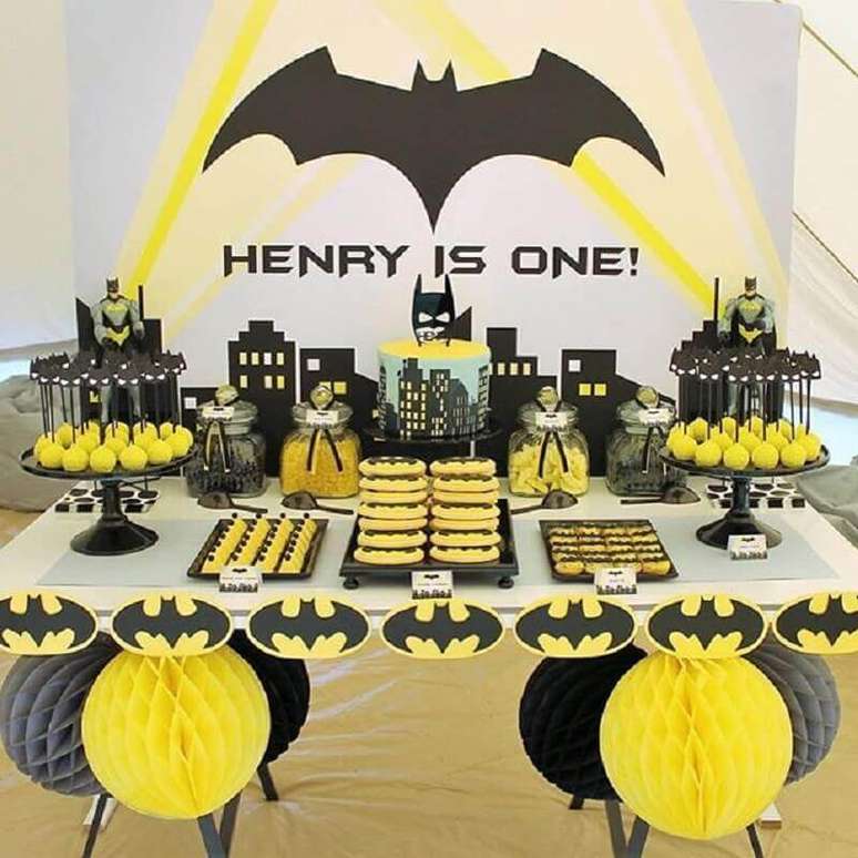 1. Decoração para festa do Batman simples – Foto: HappyBirthdayWorld