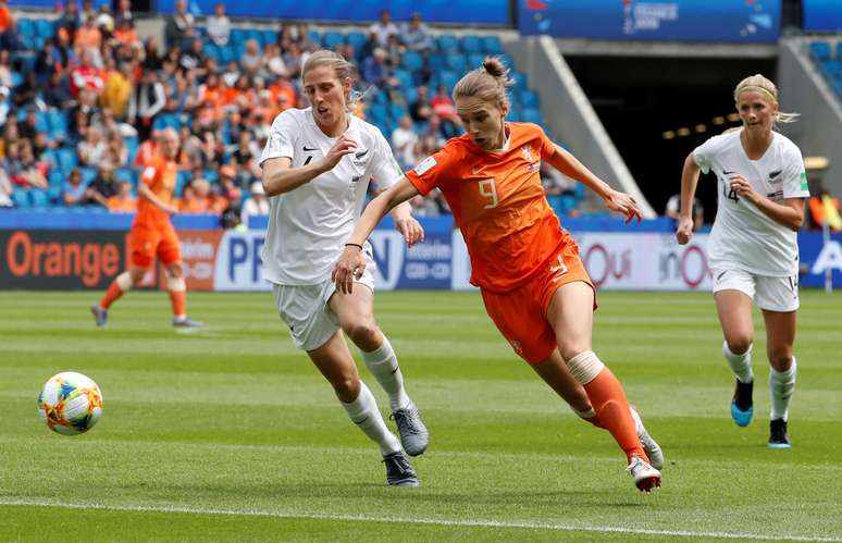 Holanda, de laranja, derrotou a Nova Zelândia na Copa do Mundo feminina
11/06/2019
REUTERS/Bernadett Szabo