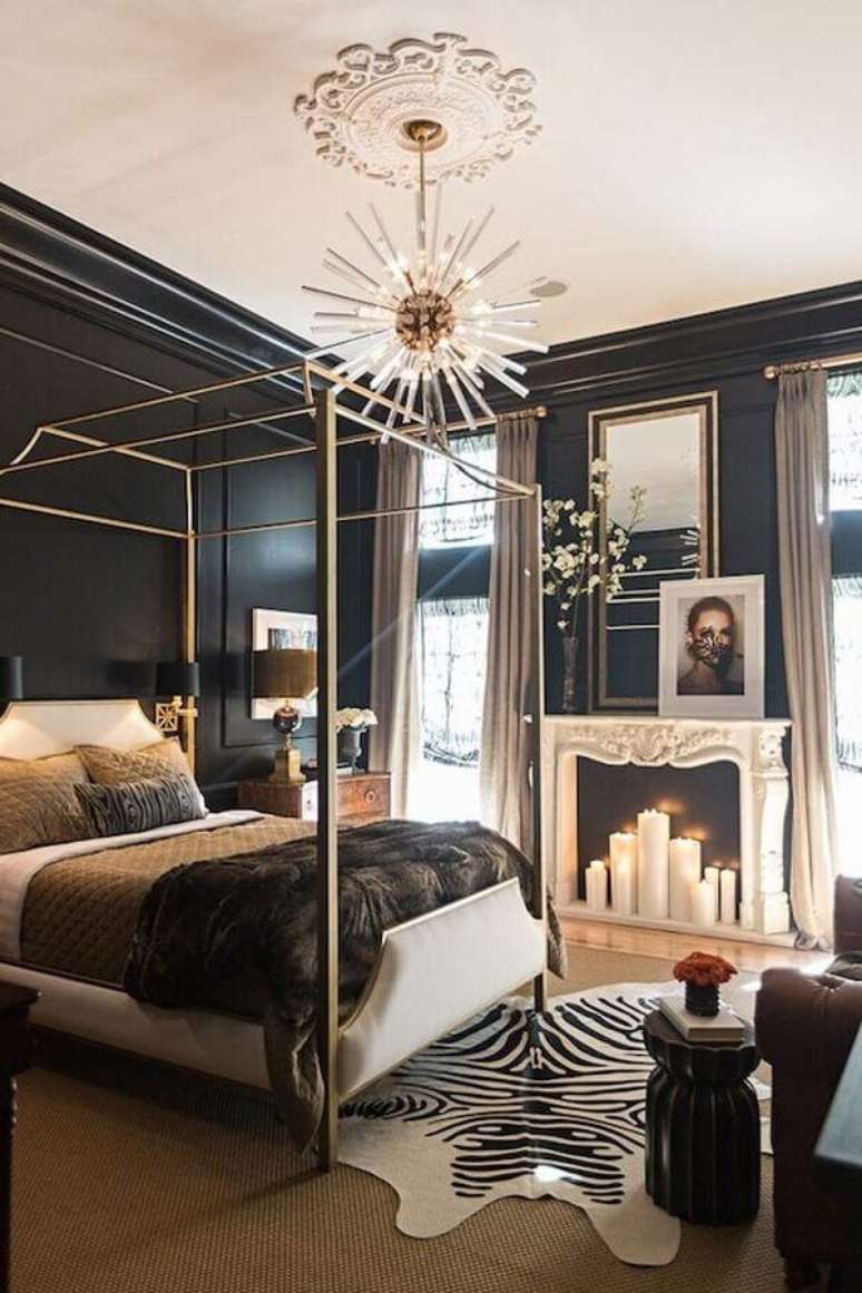 32. O lustre moderno também pode ser usado para compor a decoração sofisticada do quarto de casal – Foto: ConfettiStyle