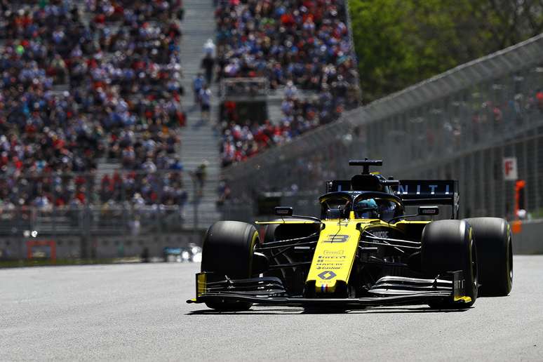 “Velocidade da Renault em linha reta melhorou”, afirmou Ricciardo