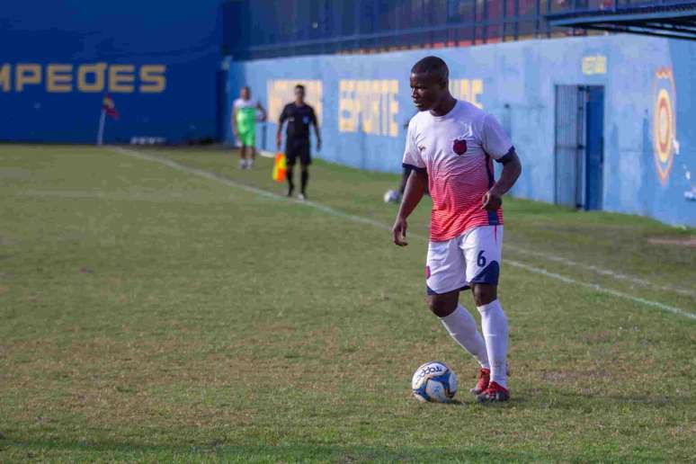 Jeferson Siqueira fez um gol na última vitória do Bonsucesso (Foto: João Carlos Gomes/La Marca)