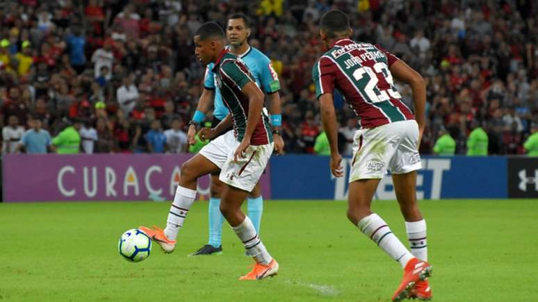 Novo 'casal 20' será titular pela primeira vez no time profissional (Foto: Lucas Merçon/Fluminense)