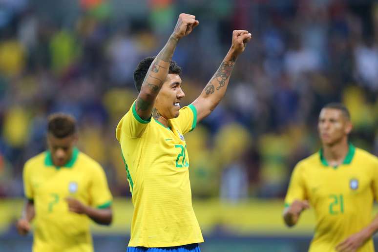 O atacante Roberto Firmino em campo pela Seleção Brasileira