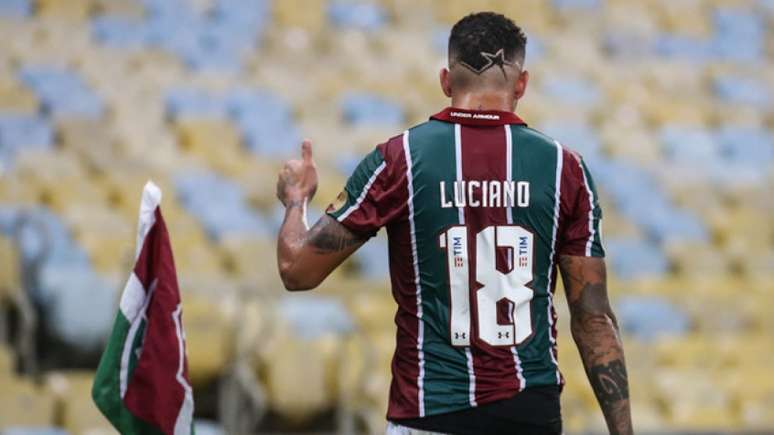 Luciano pode ter feito contra o Flamengo a sua última partida pelo Fluminense (Foto: Lucas Merçon / Fluminense)