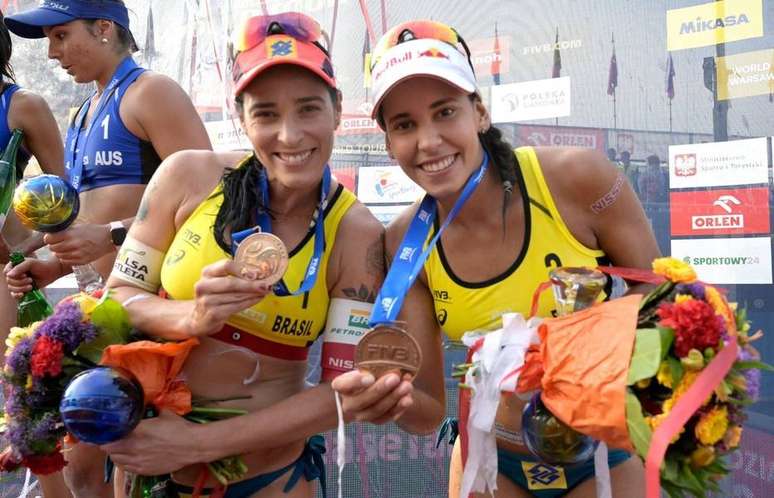 Ágatha e Duda superam Carolina Solberg e Maria Elisa e ficam com o bronze da etapa da Varsóvia do Circuito Mundial.