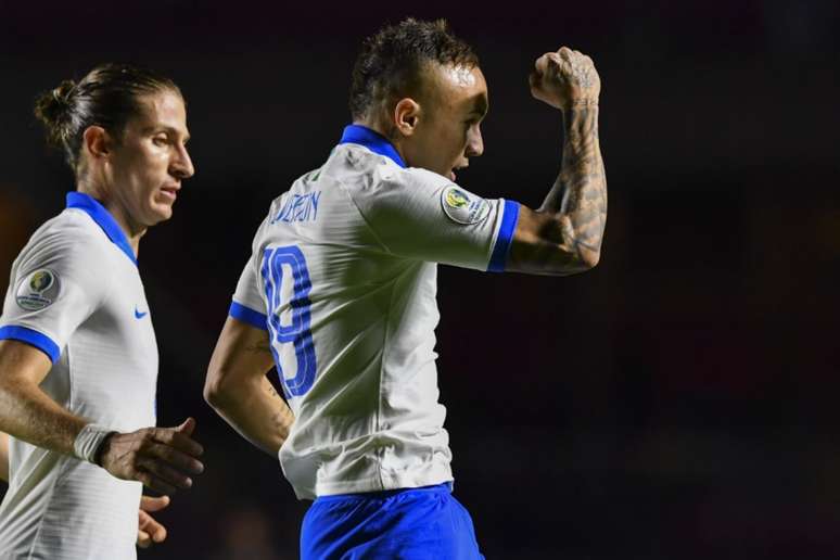 Everton marcou o primeiro gol com a camisa da Seleção (Foto: Nelson ALMEIDA / AFP)