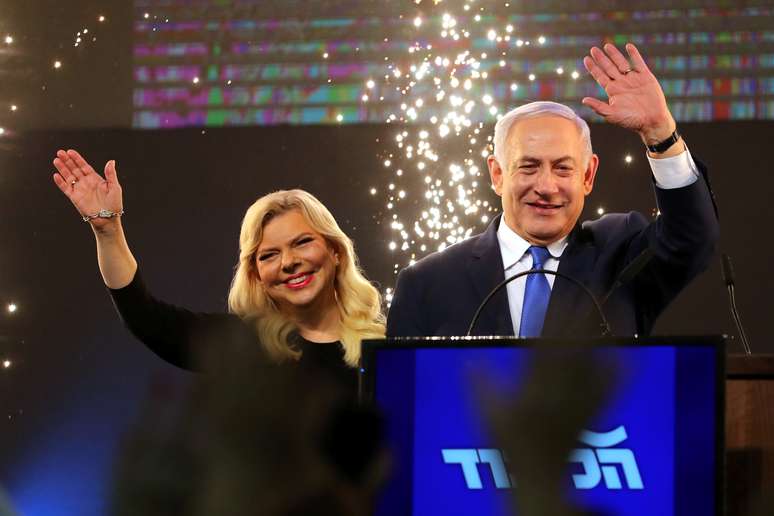 Primeiro-ministro israelense, Benjamin Netanyahu, e sua esposa, Sara. REUTERS/Ammar Awad