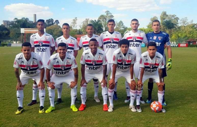 O São Paulo sub-20 perdeu para a o Desportivo Brasil por 2 a 1 em Cotia (Foto:Renata Lutfi/saopaulofc.net)