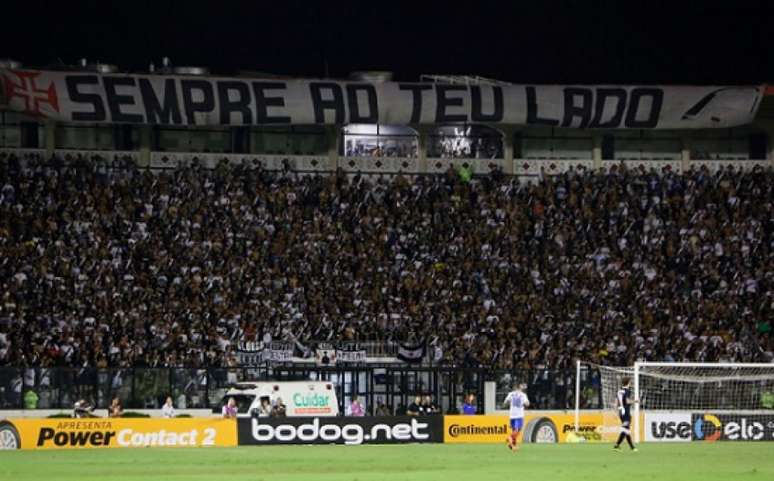 A torcida pode ser diferencial a favor do Vasco, de acordo com jogadores e treinador (Divulgação/Vasco)