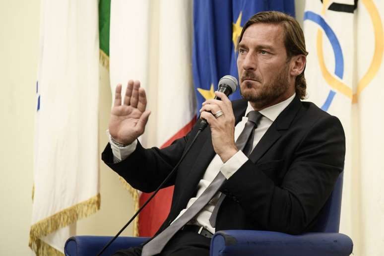 Totti critica dirigentes: 'Romanos estão sendo afastados de Roma' (AFP)