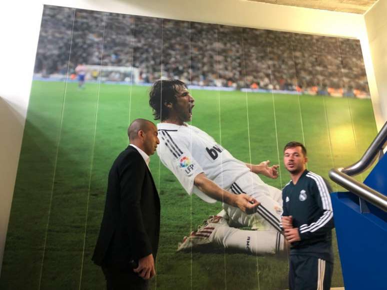 Sheik durante visita ao Real Madrid (Acervo Pessoal)