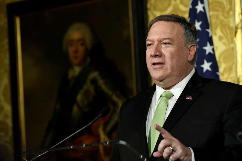 Secretário de Estado dos EUA, Mike Pompeo, durante entrevista coletiva em Haia
03/06/2019 REUTERS/Piroschka Van De Wouw