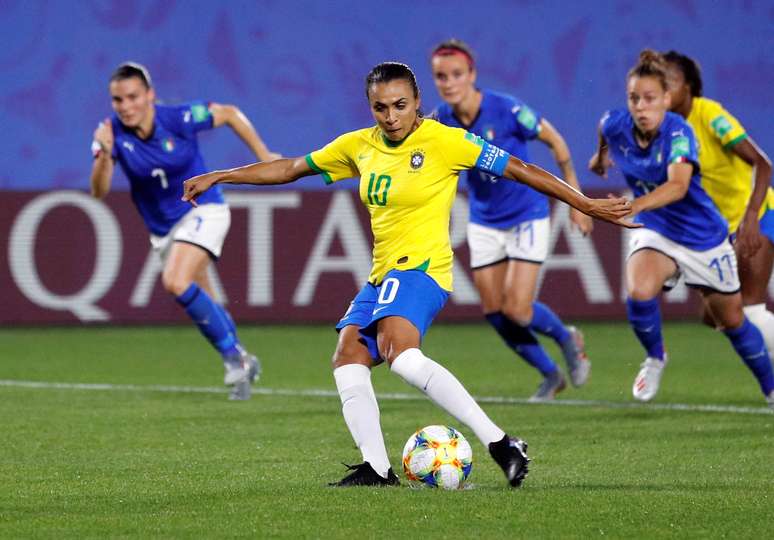 Marta durante partida da seleção brasileira contra a Itália pela Copa do Mundo de futebol feminino
18/06/2019 REUTERS/Phil Noble