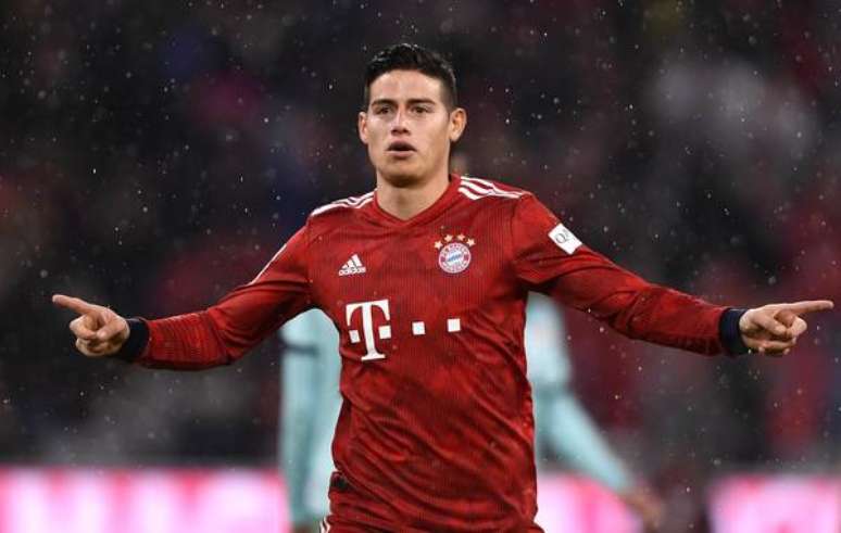 Napoli negocia com Real e se aproxima de James Rodríguez