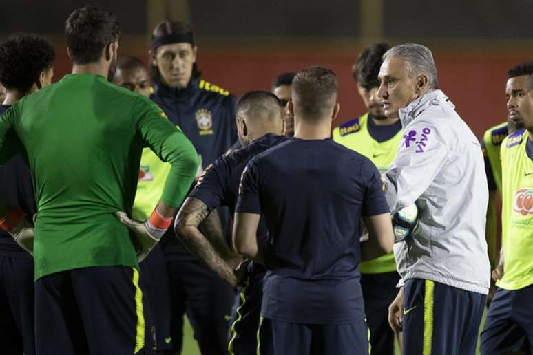 Tite e a Seleção Brasileira buscam manter os 100% de aproveitamento (Foto: Lucas Figueiredo/CBF)