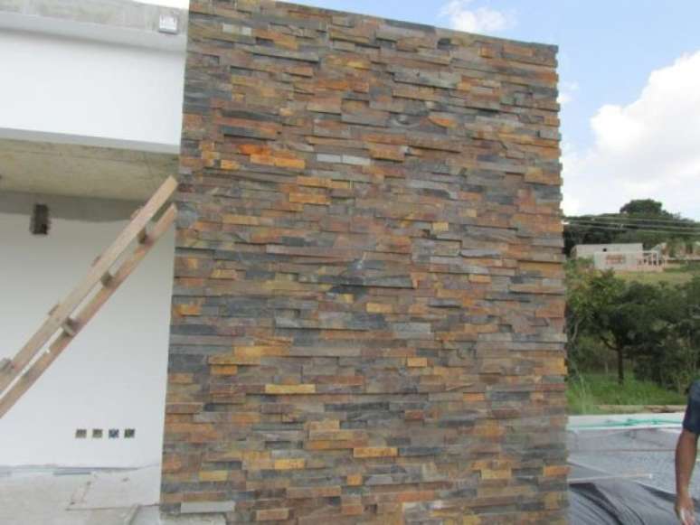 27. Fachada com pedra canjiquinha &ndash; Foto: Pinterest