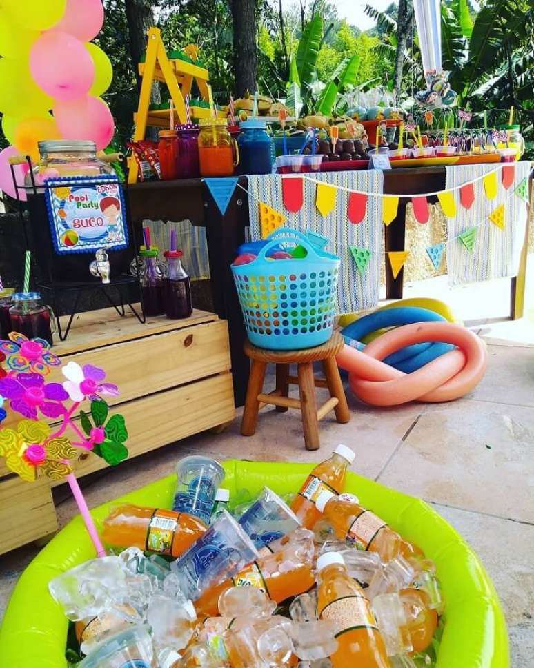 61. Ideias para festa na piscina – Foto: Apaixonarte’s Personalizados