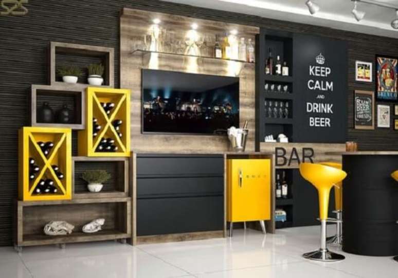 33.&nbsp;Geladeira mini retr&ocirc; na cor amarela. Fonte: Pinterest