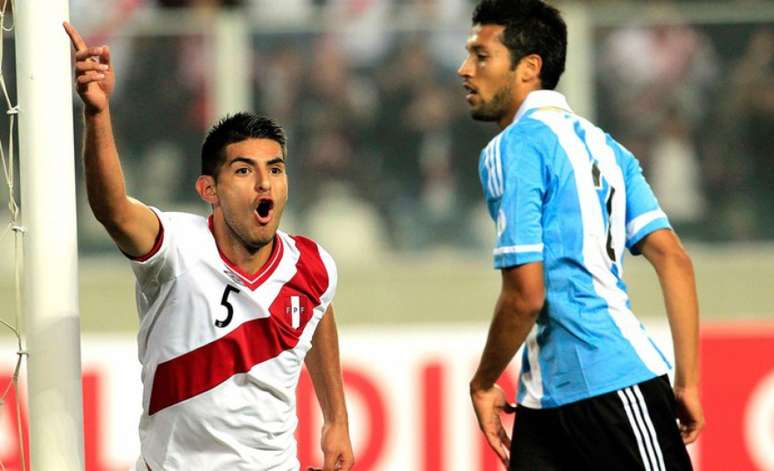 Zambrano foi titular nos dois jogos do Peru nesta Copa América (Foto: Agência Reuters)