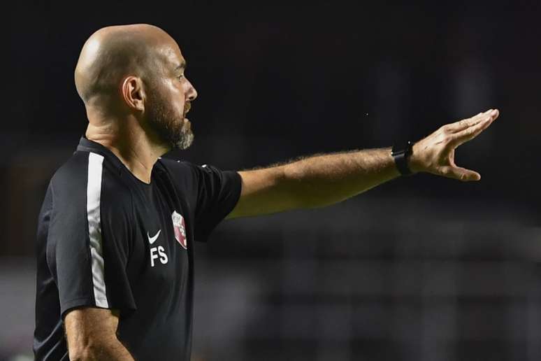 Félix Sánchez gosta do jogo aplicado pelo Qatar (Foto: NELSON ALMEIDA / AFP)