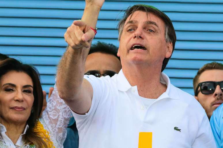 O Presidente da República Jair Bolsonaro ao lado de liderancas religiosas participam do maior evento evangélico do país, a Marcha Para Jesus que chega neste ano à sua 27ª edição