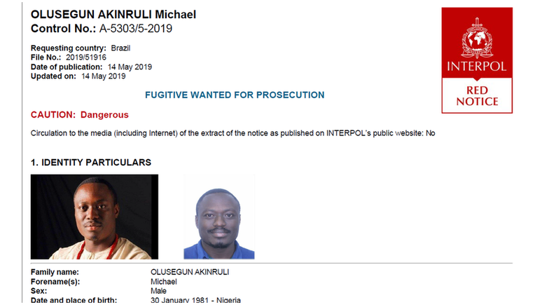 Alerta vermelho da Interpol contra Michael Olusegun Akinruli, o falso c&ocirc;nsul que levou a filha mineira para a Nig&eacute;ria