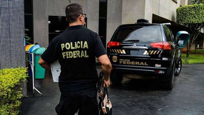 Atuação de policiais durante a Lava Jato.