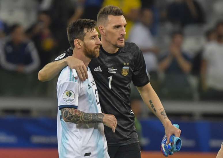 Messi ainda não conseguiu brilhar pela Argentina nesta Copa América (Foto: LUIS ACOSTA/AFP)