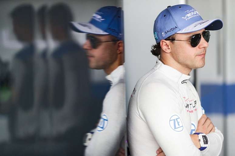 Desapontado com decisão dos comissários após engavetamento, Massa pontua em Berna