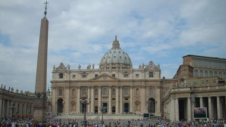 Possível exceção conta com forte oposição de ala conservadora do Vaticano
