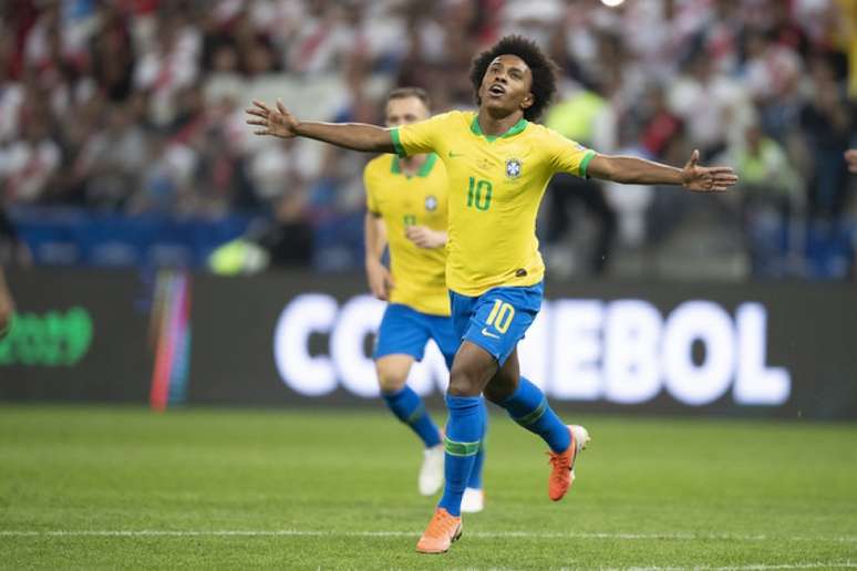 Willian marcou o quinto e último gol do Brasil na vitória, por 5 a 0, no Peru (Foto: Lucas Figueiredo/CBF)