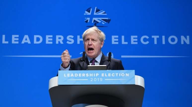 Boris Johnson lidera a corrida pelo governo britânico, mas viu popularidade cair após ser gravado em briga doméstica