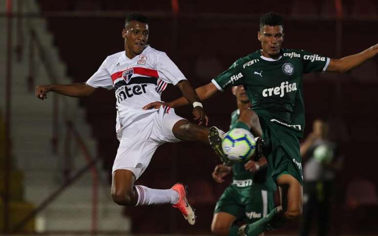 São Paulo e Palmeiras empataram em 1 a 1 pelas quartas de final do Brasileiro Sub-17 (Foto:Rubens Chiri)