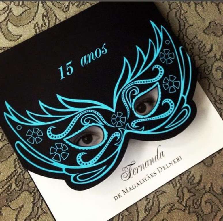 22. Convite para festa &agrave; fantasia personalizado &ndash; Por: Pinterest