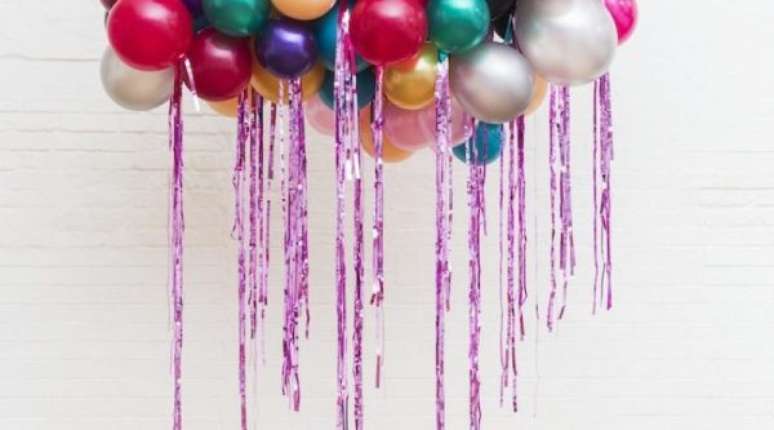 57. Use balões para fazer sua decoração festa à fantasia ser incrível! – Por: Pinterest