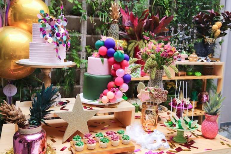 3. A decora&ccedil;&atilde;o da festa &agrave; fantasia infantil deve ser t&atilde;o alegre e cheia de detalhes quanto qualquer outra idade &ndash; Por: Mia e Maria