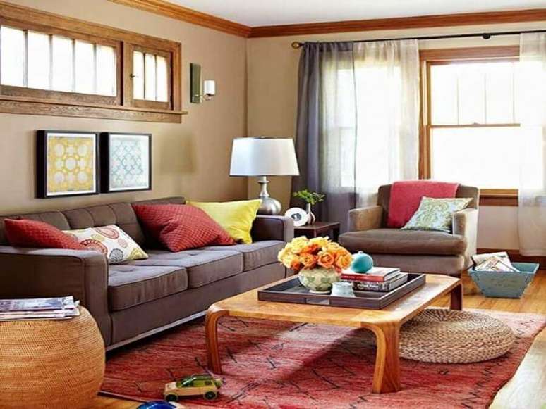 50. Invista em almofada colorida que combine com o seu estilo de decoração – Foto: Pinterest