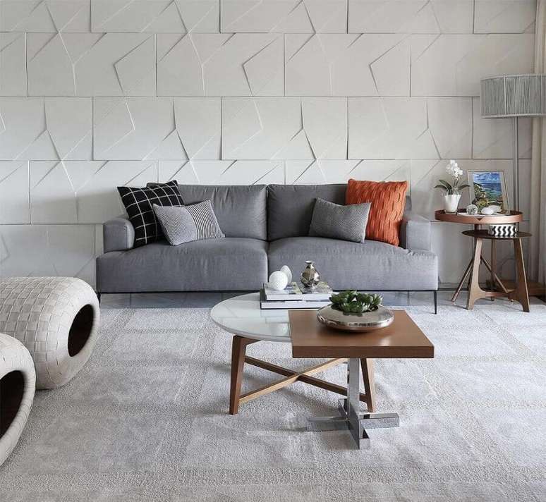 53. Sala moderna decorada com sofá cinza e almofada colorida – Foto: Neu dekoration stile