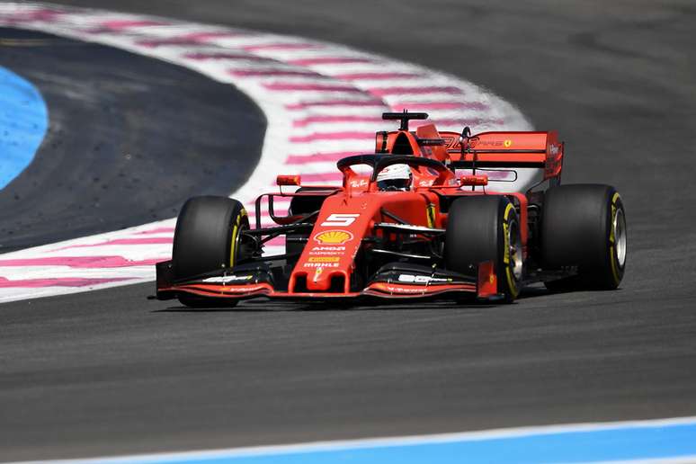 Ferrari vai trabalhar no downforce “para fazer os pneus funcionarem”