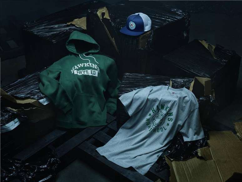 Tênis, moletons e camisetas retrô fazem parte da coleção de 'Stranger Things' da Nike.
