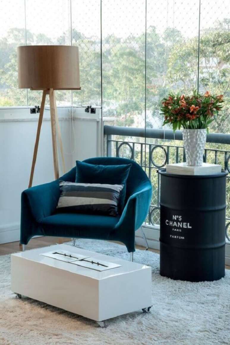 59. Tonel para decora&ccedil;&atilde;o de varanda &ndash; Foto: Entenda Antes