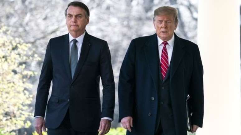 Bolsonaro tem focado em se aproximar dos Estados Unidos, em vez de fortalecer laços com a China, principal parceiro comercial do Brasil. No entanto, pode ser que o pragmatismo econômico esteja começando a prevalecer.