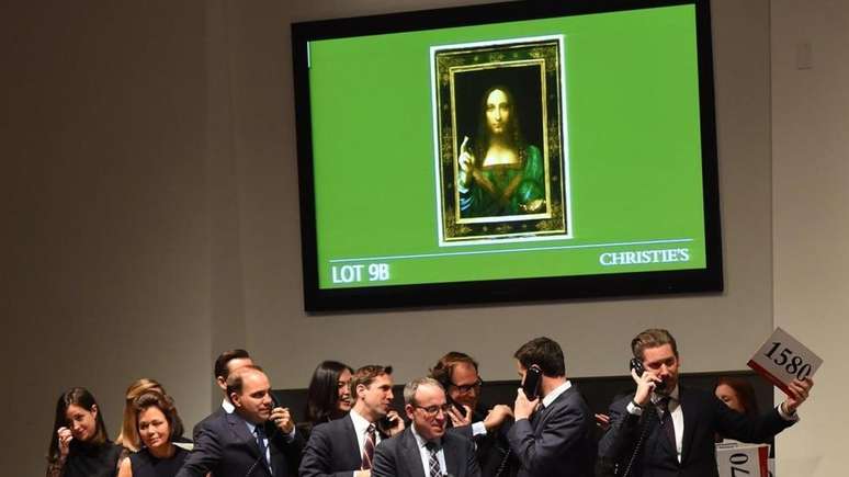 Quadro Salvator Mundi, de Leonardo da Vinci, foi leiloado em 2017 por US$ 450 mihões, um valor recorde para pintura