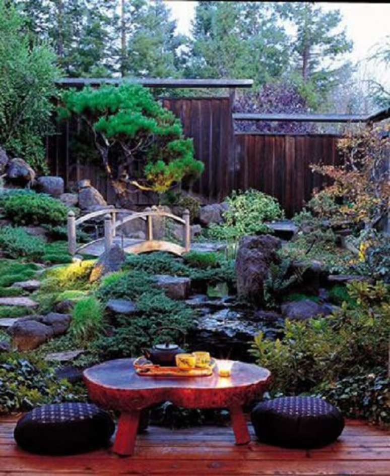 47. Invista em alturas e texturas diferenciadas para compor o Jardim Japon&ecirc;s. Fonte: Pinterest