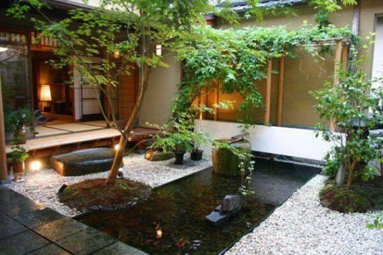 73. Para ter mais relaxamento em casa, que tal fazer um Jardim Japon&ecirc;s. Fonte: Pinterest