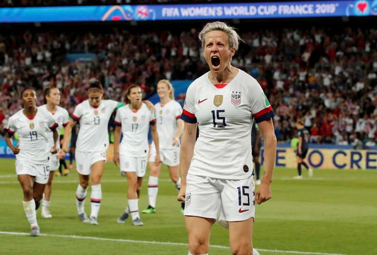 Megan Rapinoe comemora gol marcado pelos Estados Undos contra a França na Copa do Mundo de futebol feminino
28/06/2019 REUTERS/Benoit Tessier 